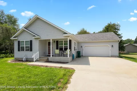 Exterior - 15380 Webster Rd, Bath, MI 48808 photo 4 of 6