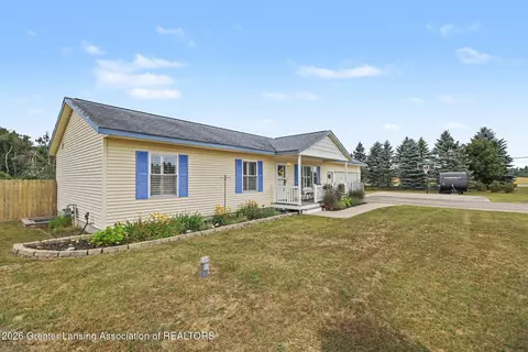 2036 Sunrise Ct, Gaylord, MI 49735