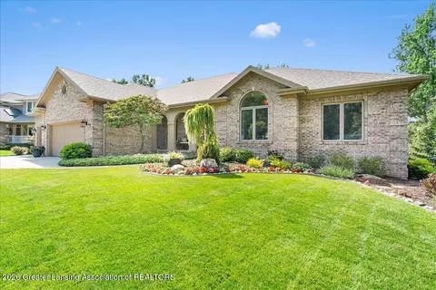 Exterior - 5532 Silverleaf Ct, Haslett, MI 48840 photo 4 of 9