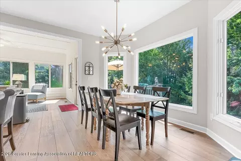 Dining - 5532 Silverleaf Ct, Haslett, MI 48840 photo 3 of 3