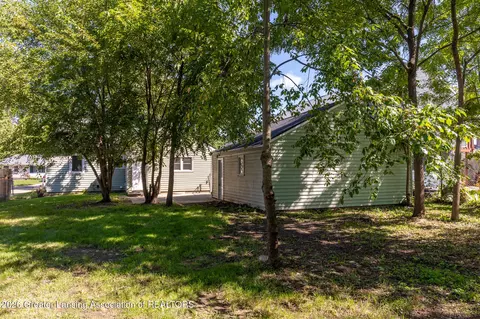 Exterior - 931 Mel Ave, Lansing, MI 48911 photo 4 of 5
