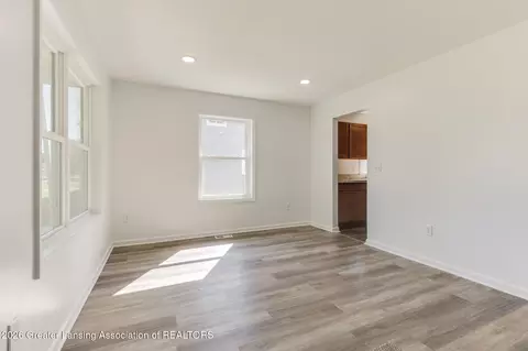 Living - 931 Mel Ave, Lansing, MI 48911 photo 4 of 4
