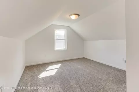 Bedroom - 931 Mel Ave, Lansing, MI 48911 photo 5 of 8