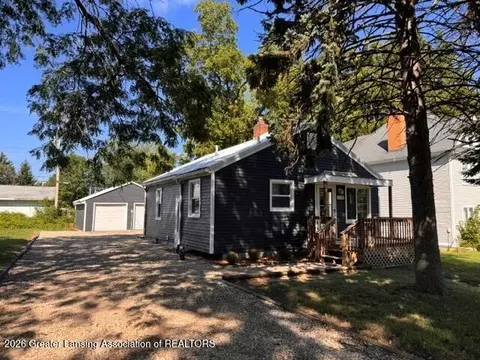 118 Haze St, Lansing, MI 48917