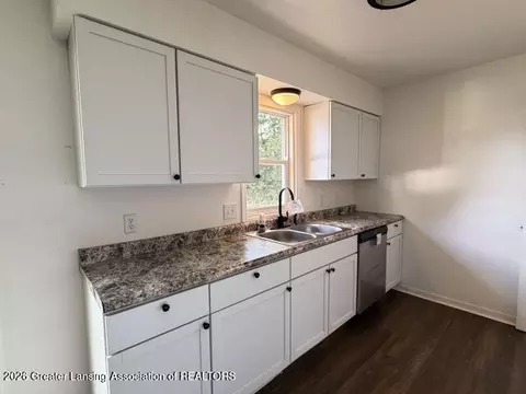Kitchen - 3717 Starlight Ln, Lansing, MI 48911 photo 2 of 2