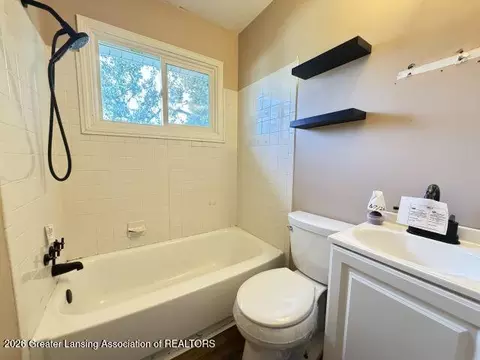 Bath - 3717 Starlight Ln, Lansing, MI 48911 photo 1 of 1