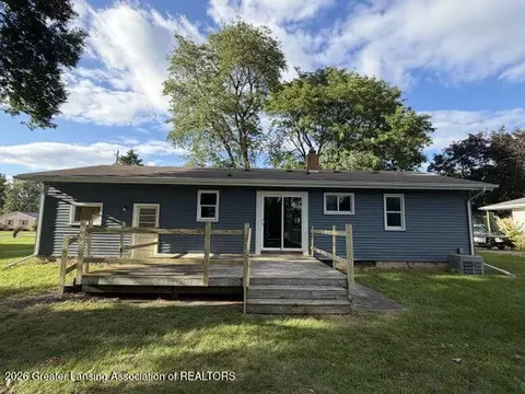 Exterior - 3717 Starlight Ln, Lansing, MI 48911 photo 2 of 7