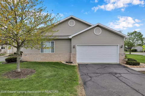1441 Weatherhill Ct, East Lansing, MI 48823