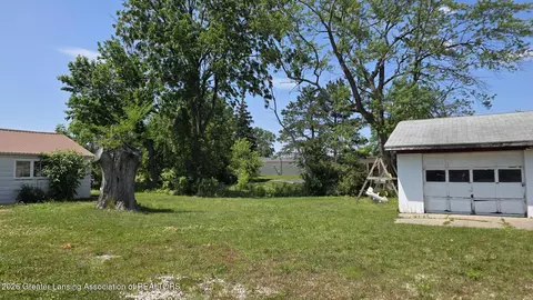 Exterior - 1323 E Willoughby Rd, Lansing, MI 48911 photo 4 of 4