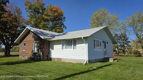 Exterior - 1323 E Willoughby Rd, Lansing, MI 48911 photo 3 of 3