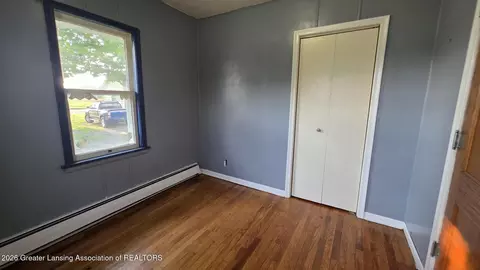 Bedroom - 1323 E Willoughby Rd, Lansing, MI 48911 photo 6 of 6