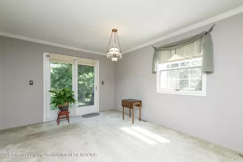Dining - 1004 Hanover St, Owosso, MI 48867 photo 1 of 3