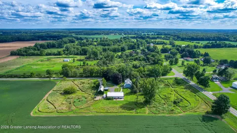 View/Area - 105 E Columbia Rd, Mason, MI 48854 photo 2 of 8