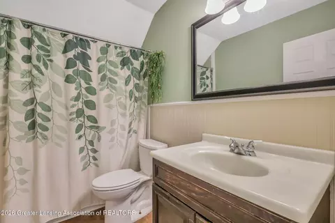 Bath - 105 E Columbia Rd, Mason, MI 48854 photo 2 of 2