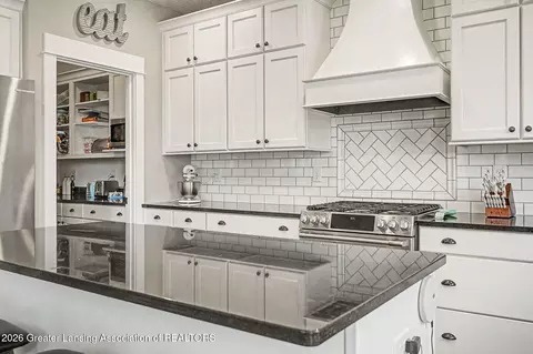 Kitchen - 13586 Sienna Pass, Dewitt, MI 48820 photo 5 of 5