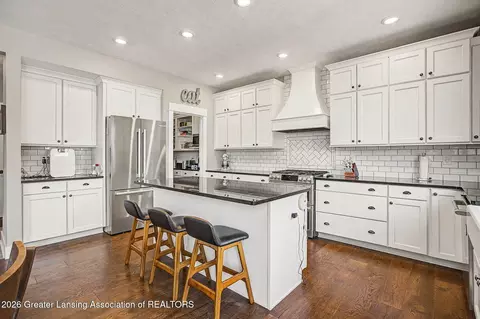 Kitchen - 13586 Sienna Pass, Dewitt, MI 48820 photo 2 of 5