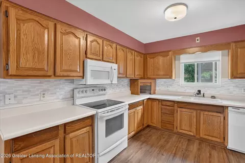 Kitchen - 11131 S Lowell Rd, Dewitt, MI 48820 photo 1 of 4