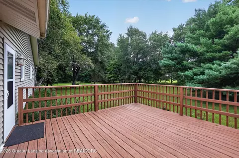 Exterior - 11131 S Lowell Rd, Dewitt, MI 48820 photo 11 of 13