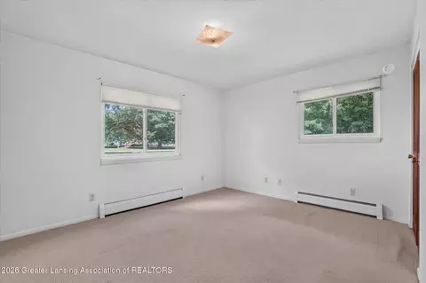 Bedroom - 11131 S Lowell Rd, Dewitt, MI 48820 photo 3 of 7