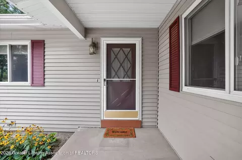 Exterior - 11131 S Lowell Rd, Dewitt, MI 48820 photo 3 of 13