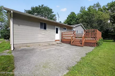 Exterior - 11131 S Lowell Rd, Dewitt, MI 48820 photo 5 of 13