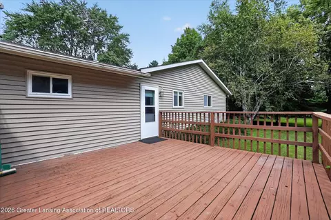 Exterior - 11131 S Lowell Rd, Dewitt, MI 48820 photo 9 of 13
