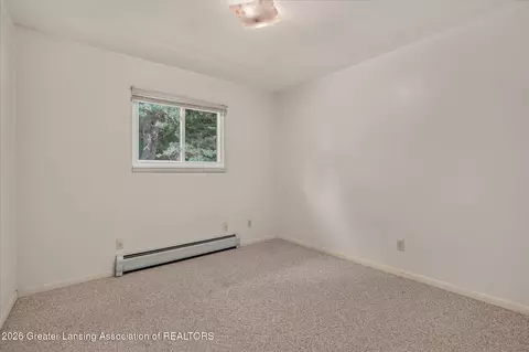 Bedroom - 11131 S Lowell Rd, Dewitt, MI 48820 photo 5 of 7