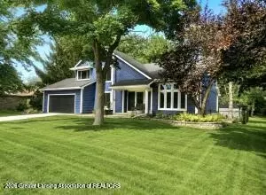 2198 Quarry Rd, East Lansing, MI 48823