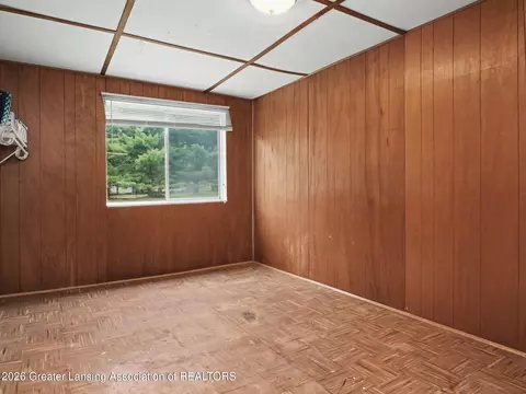Bedroom - 4050 Vanneter Rd, Williamston, MI 48895 photo 4 of 5