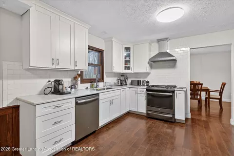 Kitchen - 4330 Cornell Rd, Okemos, MI 48864 photo 2 of 3
