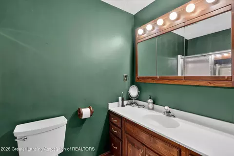 Bath - 4330 Cornell Rd, Okemos, MI 48864 photo 4 of 5