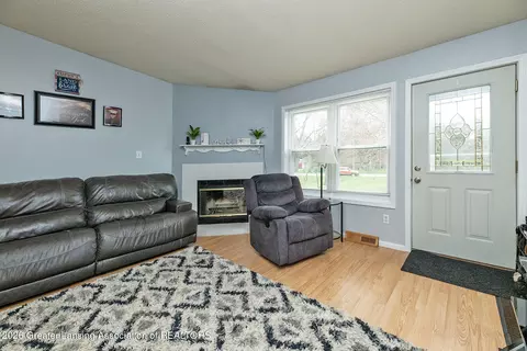 Living - 606 Locust St, Dewitt, MI 48820 photo 2 of 2