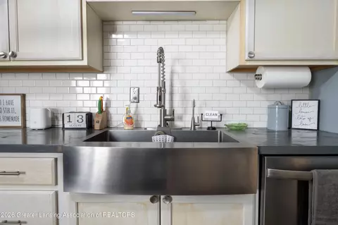 Kitchen - 38 S Aurelius Rd, Mason, MI 48854 photo 2 of 2