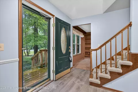 5705 Lakeview Dr, Perry, MI 48872 photo 7