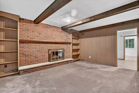 5705 Lakeview Dr, Perry, MI 48872 photo 9