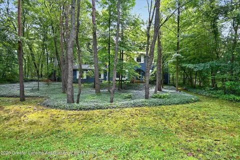 5705 Lakeview Dr, Perry, MI 48872 photo 3
