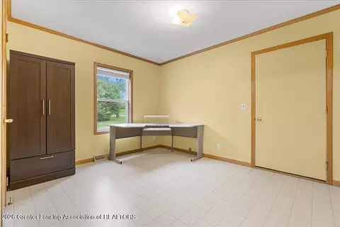 Bedroom - 10586 Williams Rd, Dewitt, MI 48820 photo 2 of 4