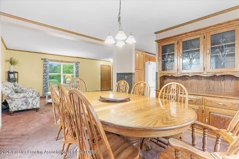 Dining - 10586 Williams Rd, Dewitt, MI 48820 photo 3 of 4