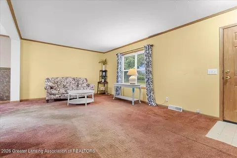 Living - 10586 Williams Rd, Dewitt, MI 48820 photo 1 of 4