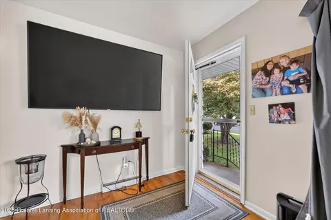 Entry Way - 723 Cherry St, Charlotte, MI 48813 photo 1 of 1