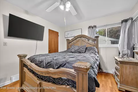 Bedroom - 723 Cherry St, Charlotte, MI 48813 photo 2 of 6
