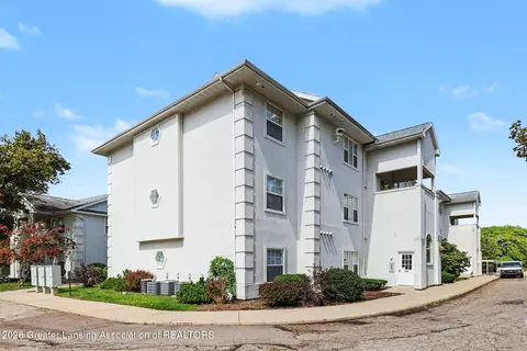 288 W Saginaw St #104, East Lansing, MI 48823