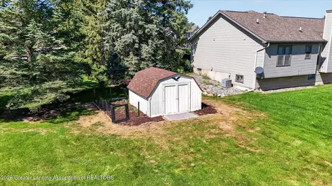 View/Area - 12382 Burlingame Dr, Dewitt, MI 48820 photo 2 of 5