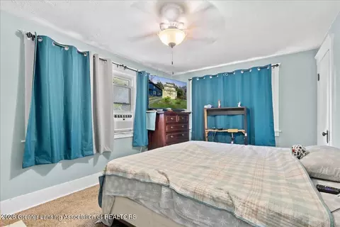 Bedroom - 516 Leitram St, Lansing, MI 48915 photo 2 of 6