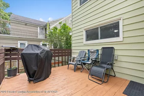 Exterior - 516 Leitram St, Lansing, MI 48915 photo 7 of 9