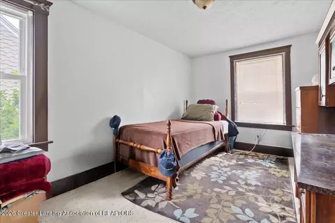 Bedroom - 516 Leitram St, Lansing, MI 48915 photo 6 of 6