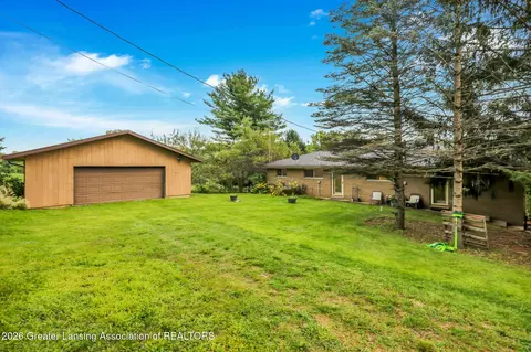 Exterior - 13433 S Grange Rd, Eagle, MI 48822 photo 4 of 5