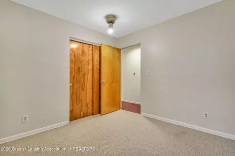 Bedroom - 13433 S Grange Rd, Eagle, MI 48822 photo 6 of 6