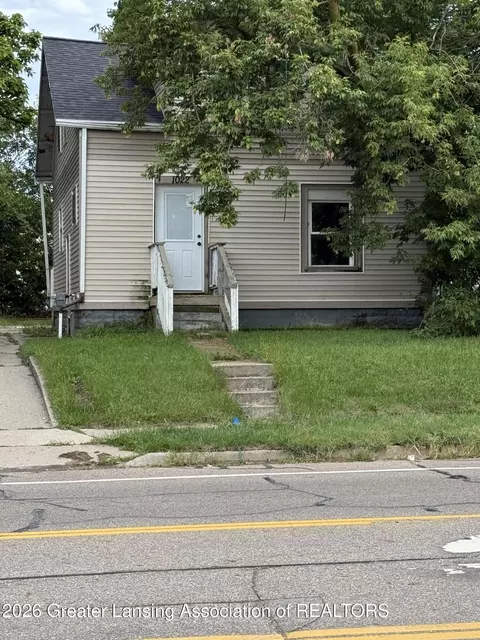 1022 N Martin Luther King Junior Blvd, Lansing, MI 48915