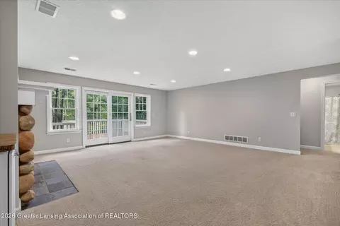 Living - 13201 Watercrest Dr, Dewitt, MI 48820 photo 5 of 7
